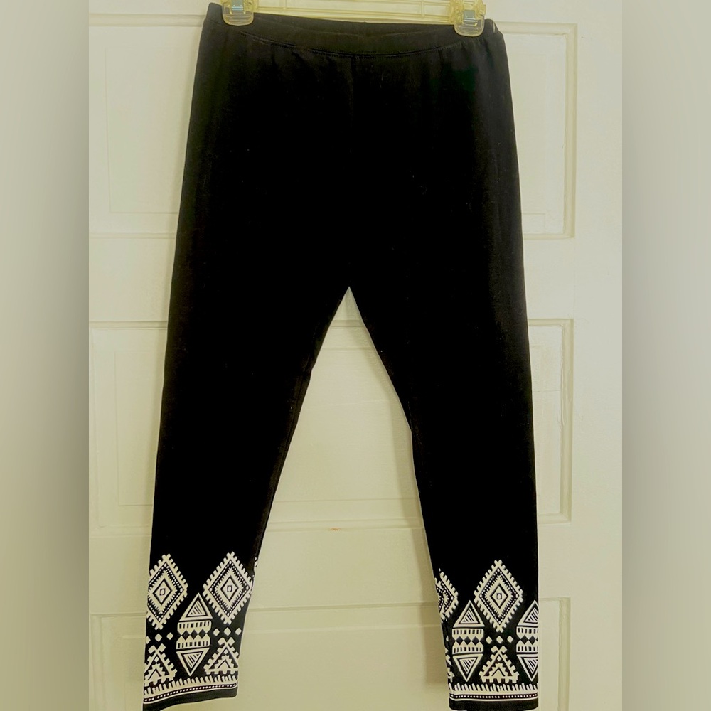 Girls black cotton legging sz 16 XL Roebuck & Co NWT white design at leg bottom
